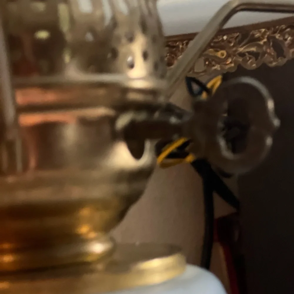 1972 Vintage Lamp Like New with glass screen and base Sold by EF & EF Industries - Picture 4 of 6